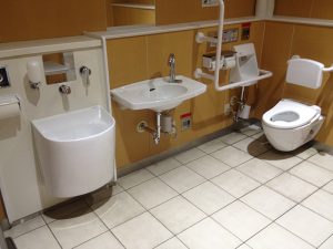 仙台駅の多目的トイレ